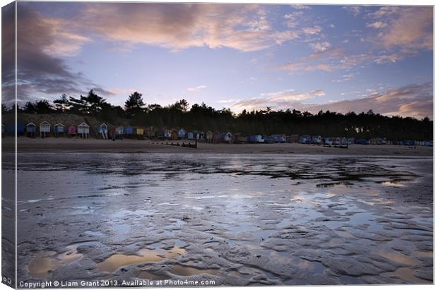 Beach Huts at sunset, Wells-next-the-sea Canvas Print by Liam Grant
