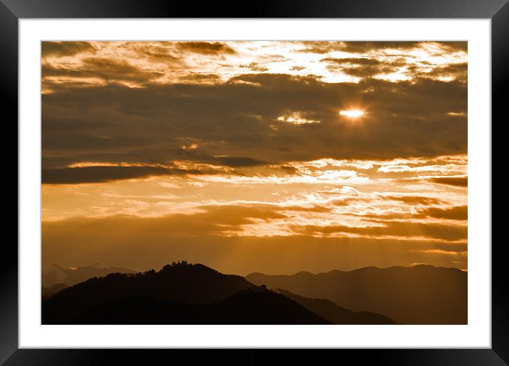 Rays of light Framed Mounted Print by Ian Middleton