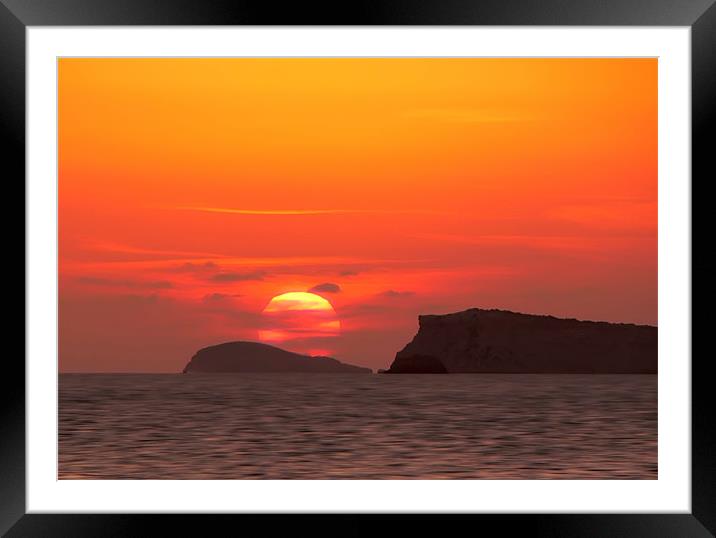 Red Sky Framed Mounted Print by Sam Smith