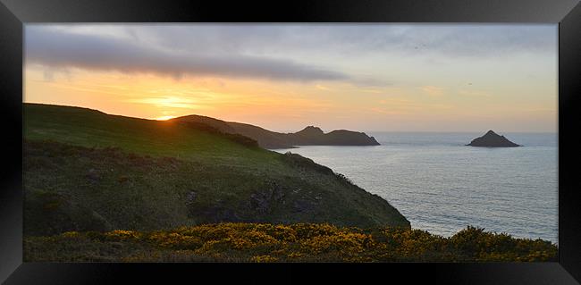 Cornwall: Sunset over the Rumps Framed Print by Rob Parsons