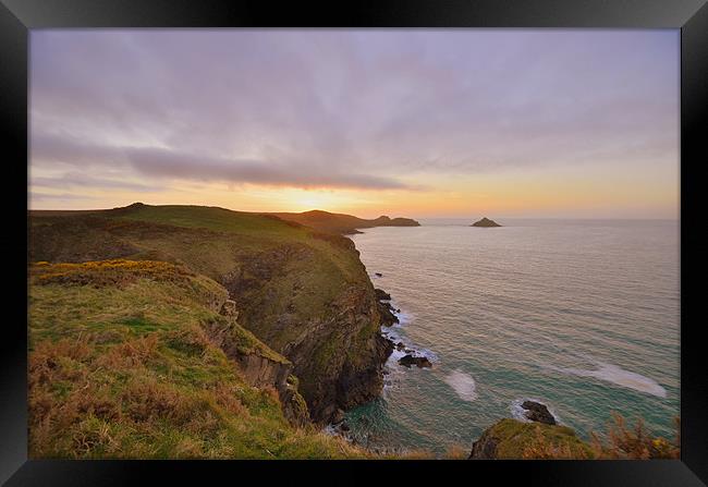 Cornwall: Last Light over the Rumps Framed Print by Rob Parsons