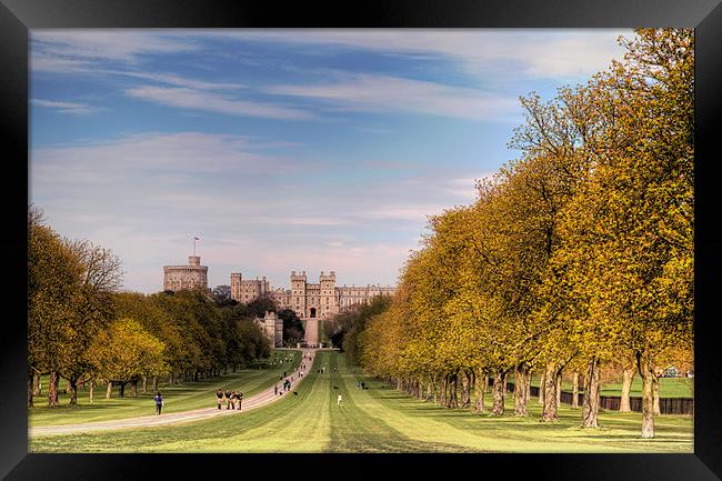 Windsor Castle Framed Print by Simon West