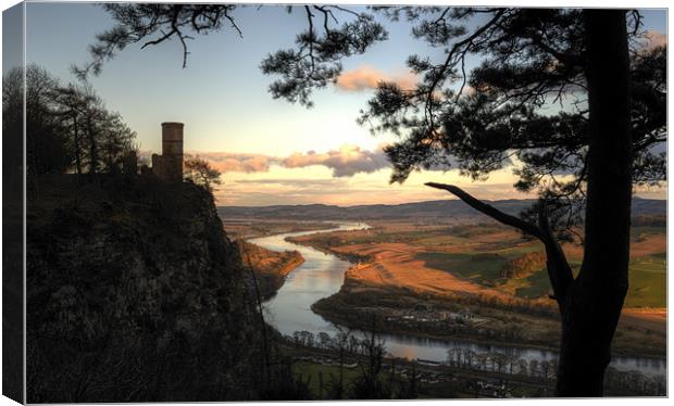 Kinnoull Hill, Perth - sunset Canvas Print by Ian Potter