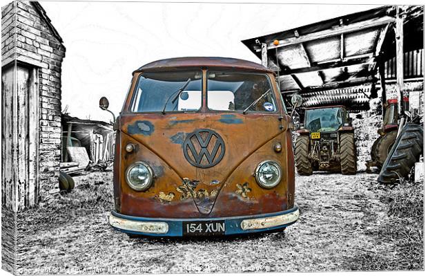Vintage Splitty Canvas Print by mhfore Photography