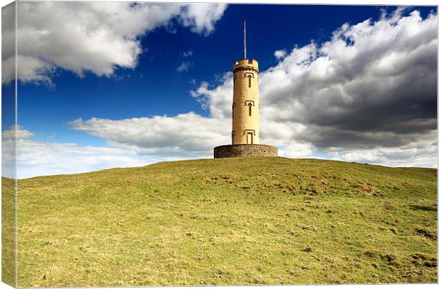 Binns Tower Canvas Print by Grant Glendinning