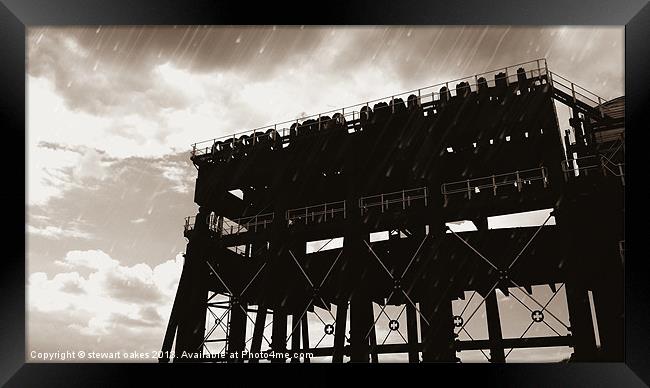 Anderton boat lift  1 Framed Print by stewart oakes