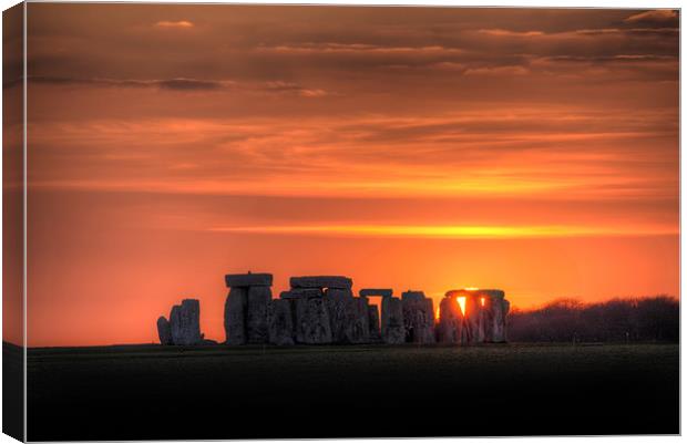 Stonehenge Sunset Canvas Print by Simon West