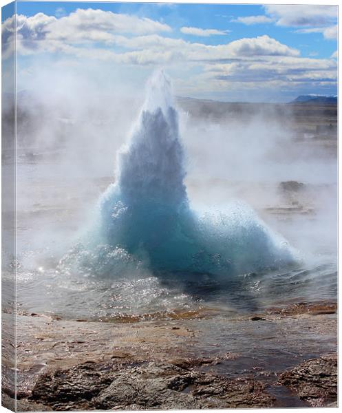 Erupting geysur in Iceland Canvas Print by HELEN PARKER