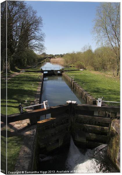 Canal Lock - Kennet And Avon Canal Canvas Print by Samantha Higgs