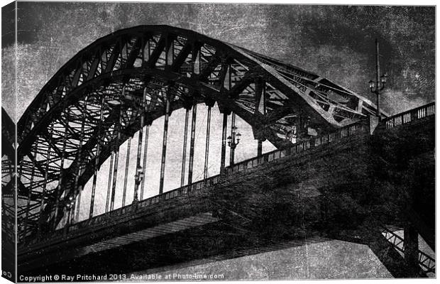 Tyne Bridge Canvas Print by Ray Pritchard