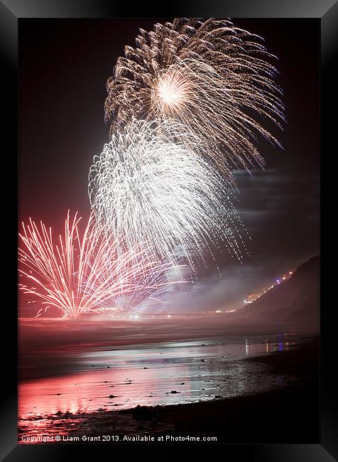 New Years Day fireworks, Cromer Pier. Framed Print by Liam Grant