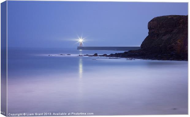 North Pier Lighthouse at dusk from Sharpness Point Canvas Print by Liam Grant
