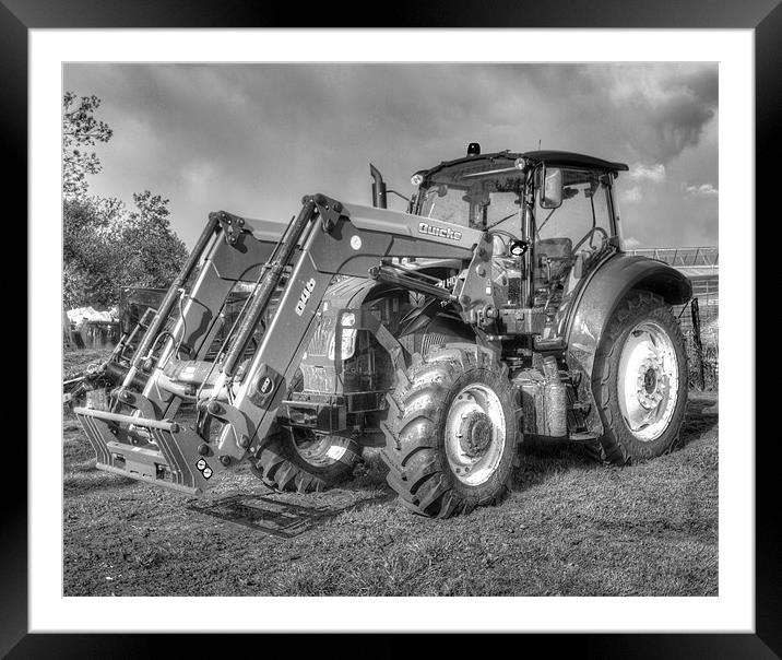 Holland Tractor T5.105 Framed Mounted Print by Clive Eariss