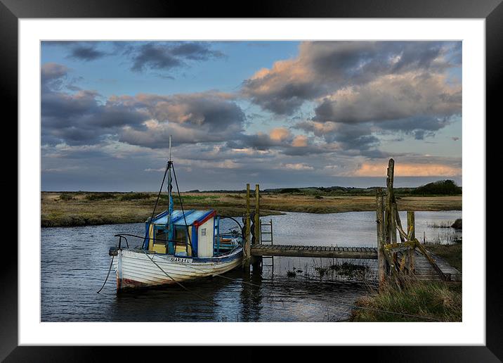 The Maria fishing boat Framed Mounted Print by Gary Pearson