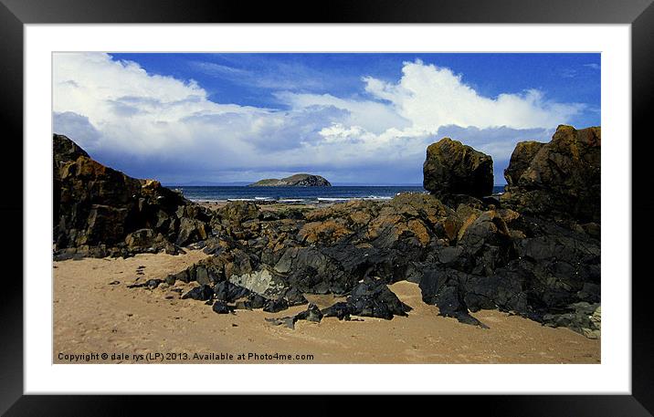 north berwick beach Framed Mounted Print by dale rys (LP)