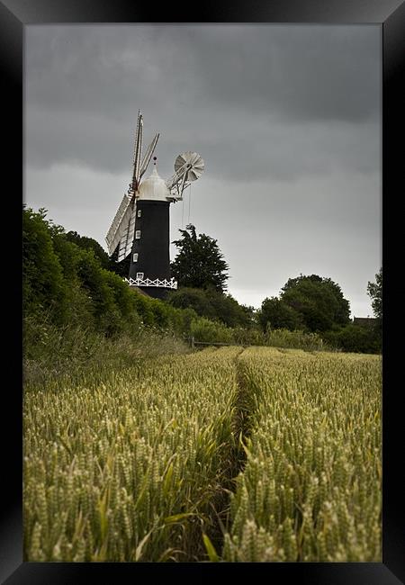 Skidby windmill Framed Print by Leon Conway