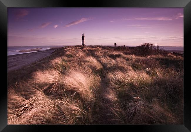 Spurn point sunset Framed Print by Leon Conway
