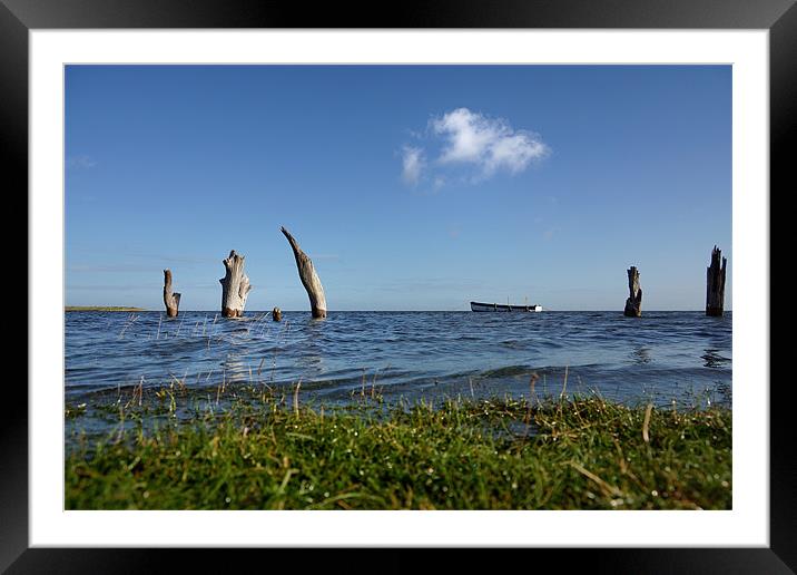 Floating on the horizon! Framed Mounted Print by Gary Pearson