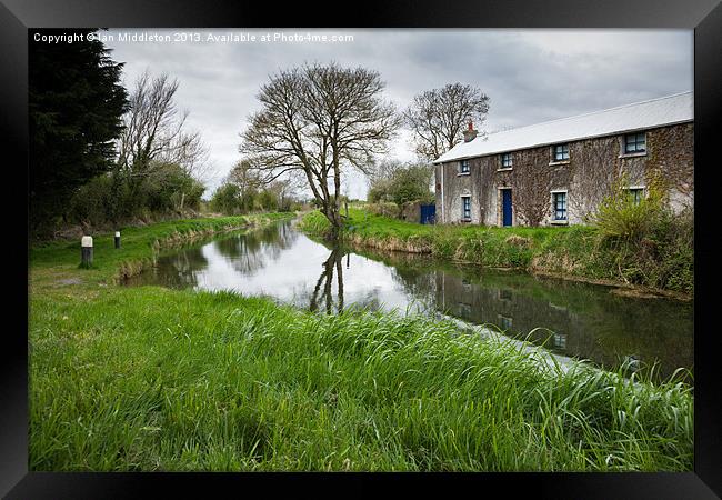 Grand Canal at Miltown, Co Kildare Framed Print by Ian Middleton