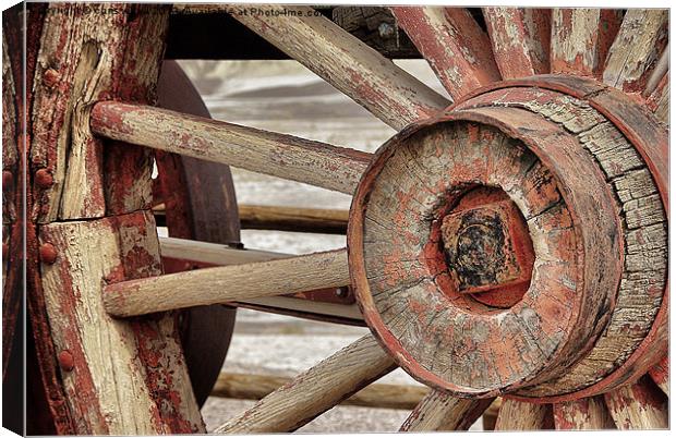 The Old Wheel Stops Turning Canvas Print by chris wood