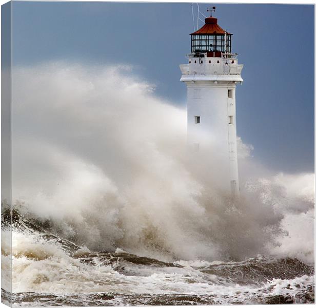 New Brighton lighthouse Facing the fury Canvas Print by Rob Lester
