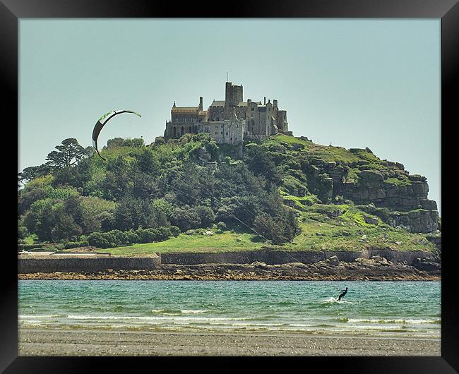 Kites and Castle Framed Print by chris wood