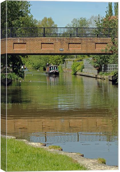Bridge 238B Oxford Canal Canvas Print by Tony Murtagh
