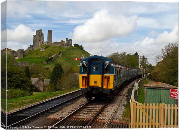 4VEP at Corfe 2 Canvas Print by Mike Streeter