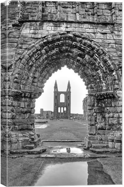 Arch to the ruin Canvas Print by Thanet Photos