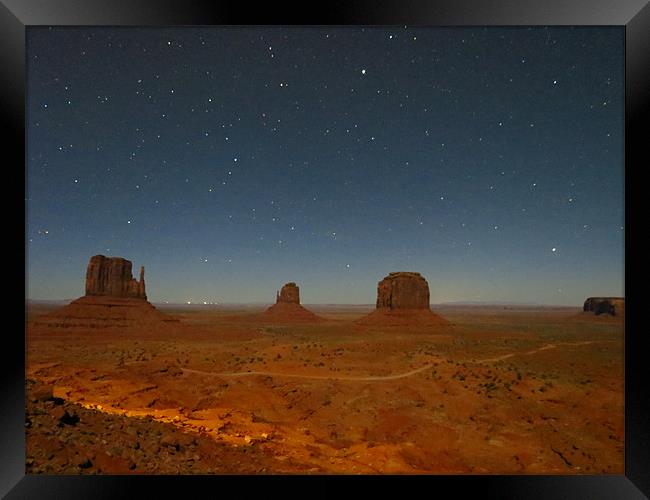 Monument Valley by night Framed Print by Lois Eley