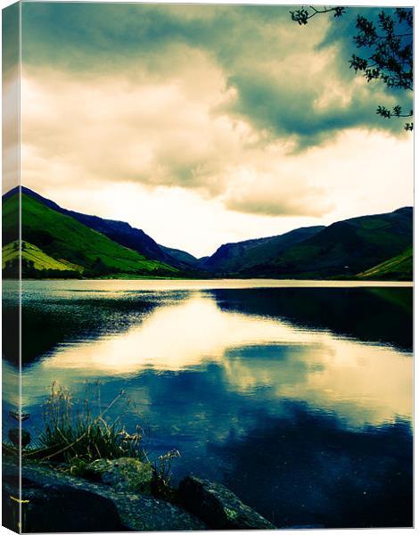 Talyllyn Lake, Snowdonia, Wales, UK Canvas Print by Mark Llewellyn