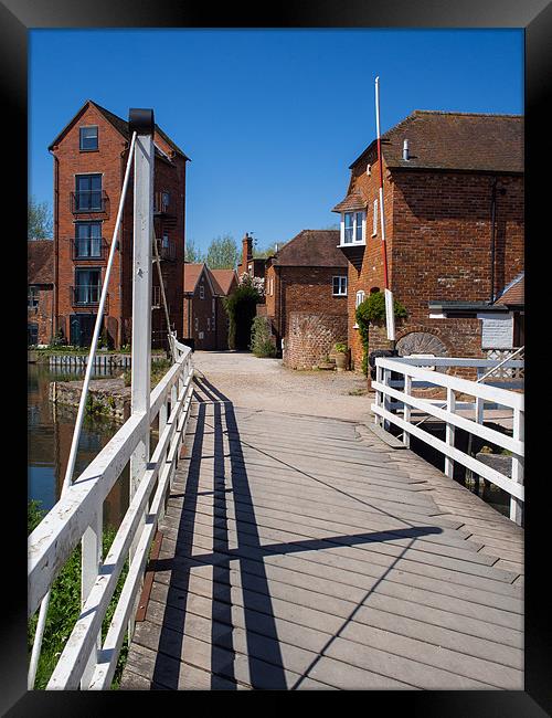 Swing Bridge, Newbury, Berkshire, England, UK Framed Print by Mark Llewellyn