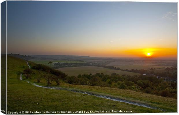 Dunstable Downs Sunset Canvas Print by Graham Custance