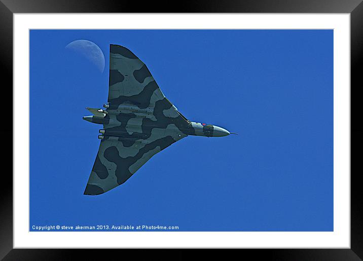 Vulcan bomber in the nhastings skies. Framed Mounted Print by steve akerman