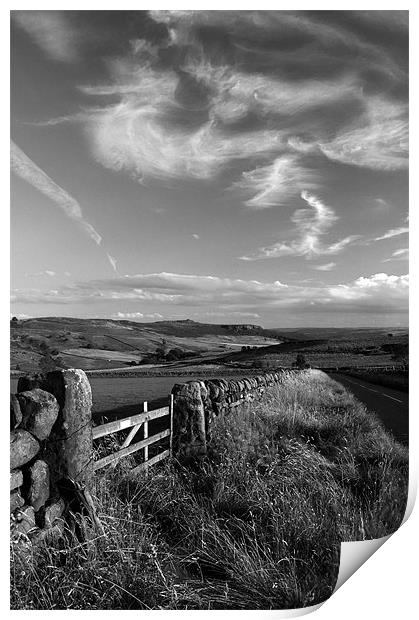 View Towards Over Owler Tor & Millstone Edge Print by Darren Galpin