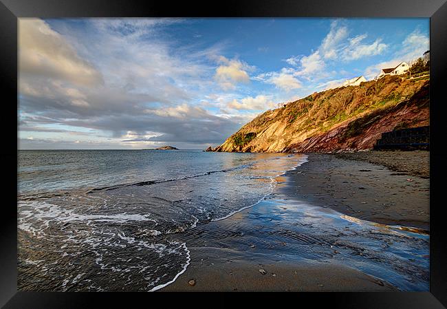 Early morning at Millendreath Beach Looe Framed Print by Rosie Spooner