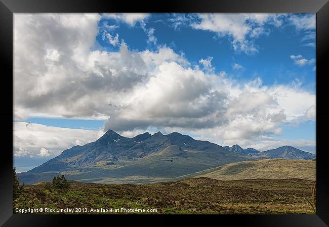 The Mountains skye Framed Print by Rick Lindley