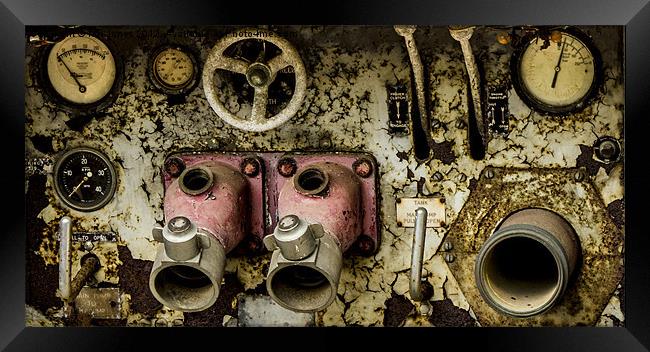 Rusting fire engine pump Framed Print by Ian Jones