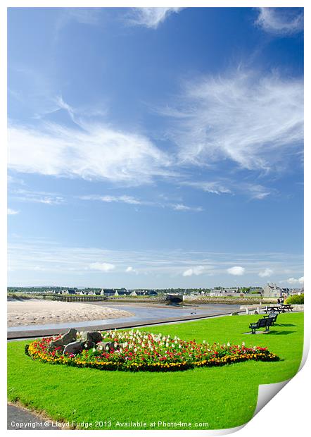 lossiemouth beach front in summer Print by Lloyd Fudge