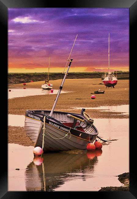 Tides Out Framed Print by Darren Burroughs