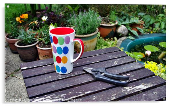 Tea break for the gardener Acrylic by Lee Mullins