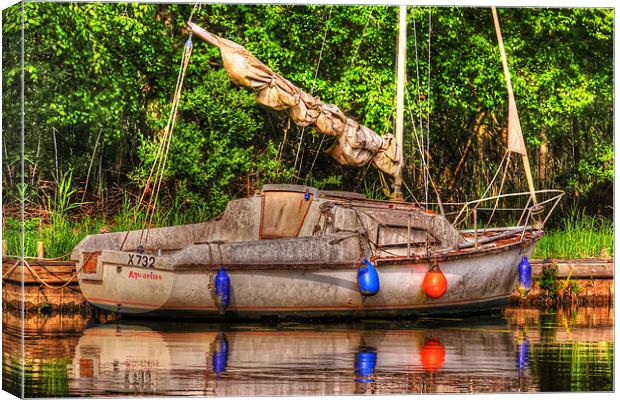 Abandoned Boat - Norfolk Broads Canvas Print by Elaine Steed