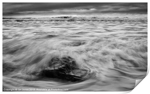 seashore in black and white Print by Ian Jones