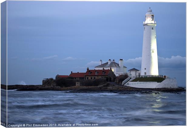 St Marys Lighthouse Canvas Print by Phil Emmerson