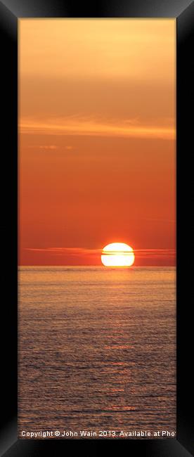 Distant horizon Framed Print by John Wain