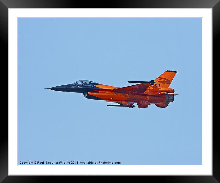 F-16AM Fighting Falcon Framed Mounted Print by Paul Scoullar