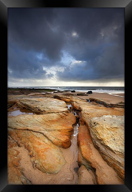 Howdiemont Sands Framed Print by Terry Carter