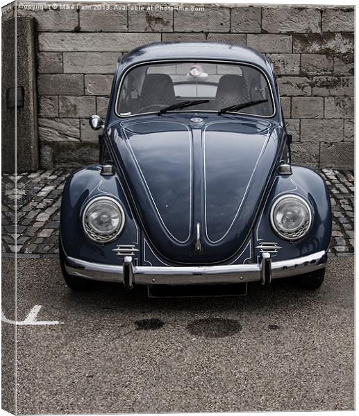 Volkswagen Beetle Canvas Print by Thanet Photos