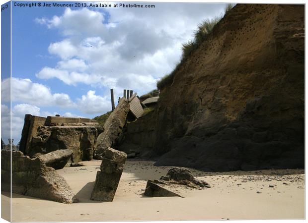 Old Ramp at Happisburgh Jul 2010 Canvas Print by Jez Mouncer
