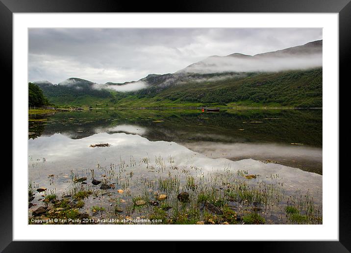 Lone boat Framed Mounted Print by Ian Purdy